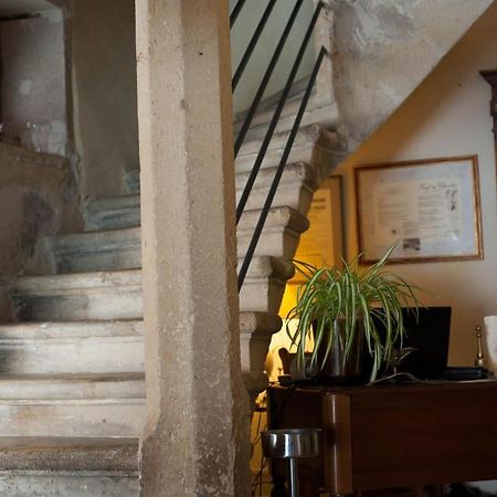 לינה וארוחת בוקר גריניאן La Maison Du Marquis מראה חיצוני תמונה